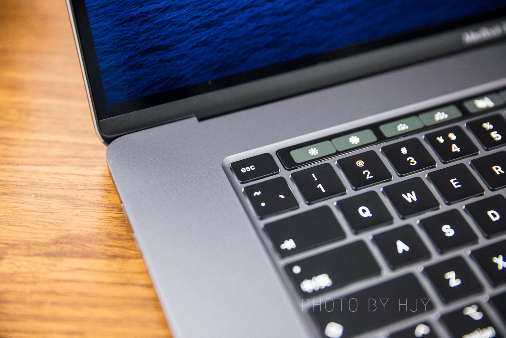 MacBook Pro 16寸开箱照 2