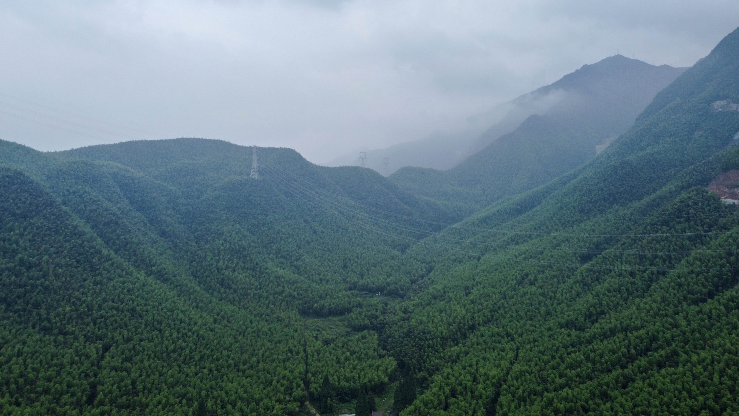 大山，深处。 5
